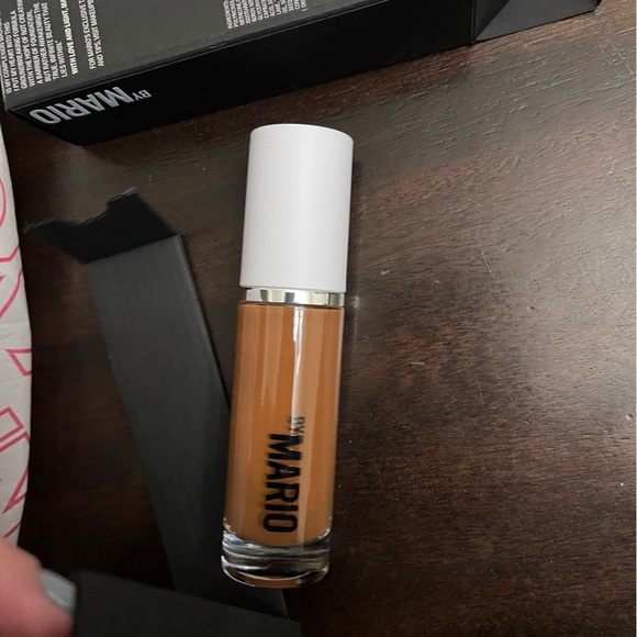 Makeup By Mario Other - Make up by Mario SurrealSkin Liquid Foundation